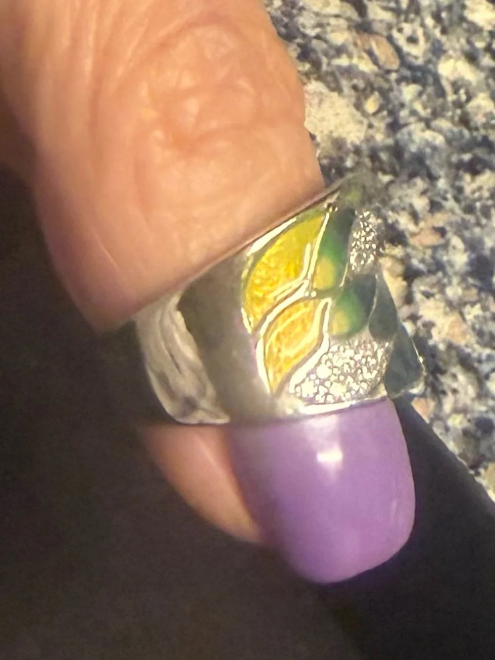 Silver Tone Yellow Green Enamel Leaf Ring